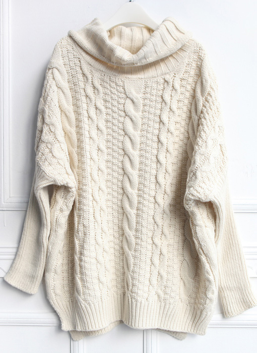 Cable knit sweater for comfort