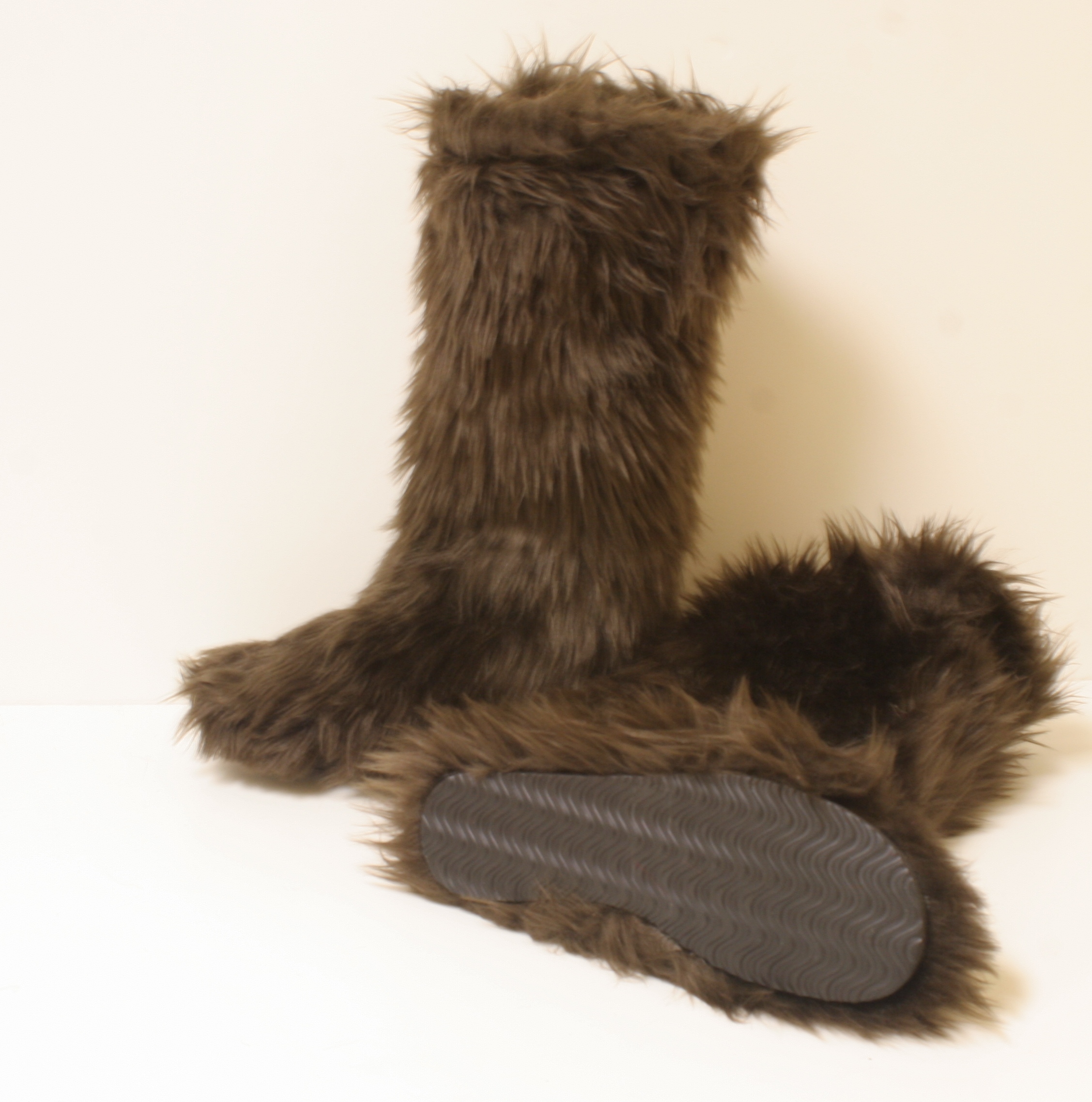 brown furry boots EIBXVXL