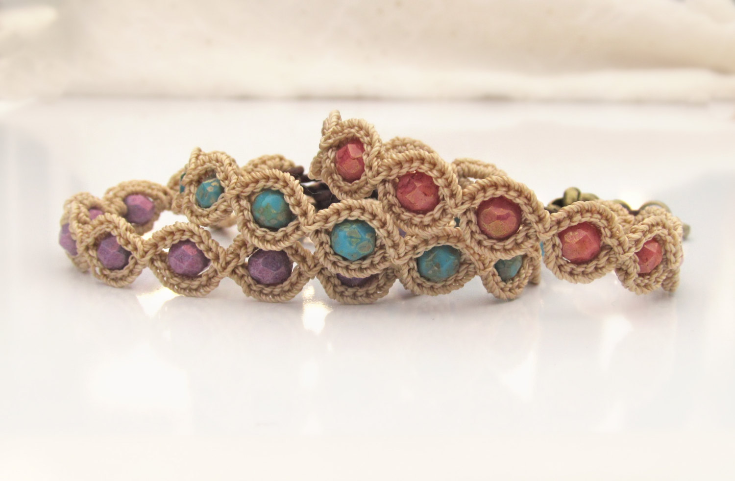 Crochet jewelry patterns: handmade style