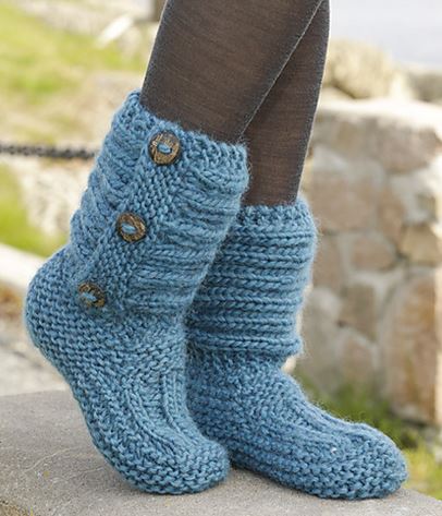 knitted boots one step ahead by drops design - cutest knitted diy: free pattern for cozy ANWZTEV