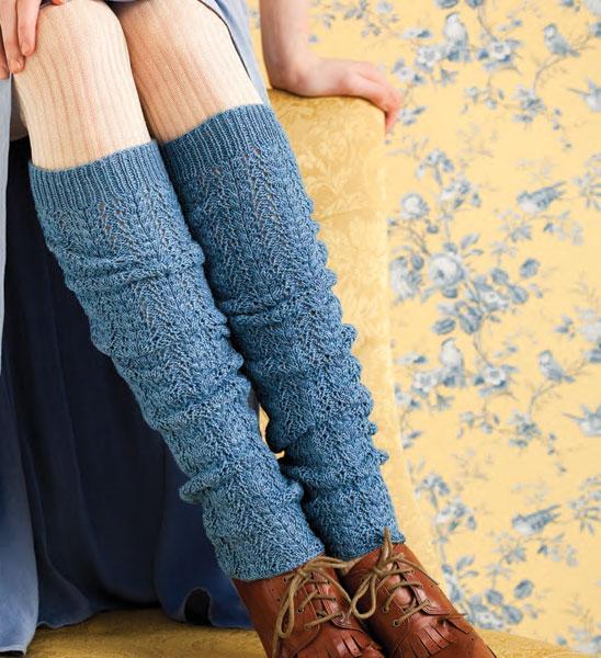 A warm feeling around the legs with knitted leg warmers