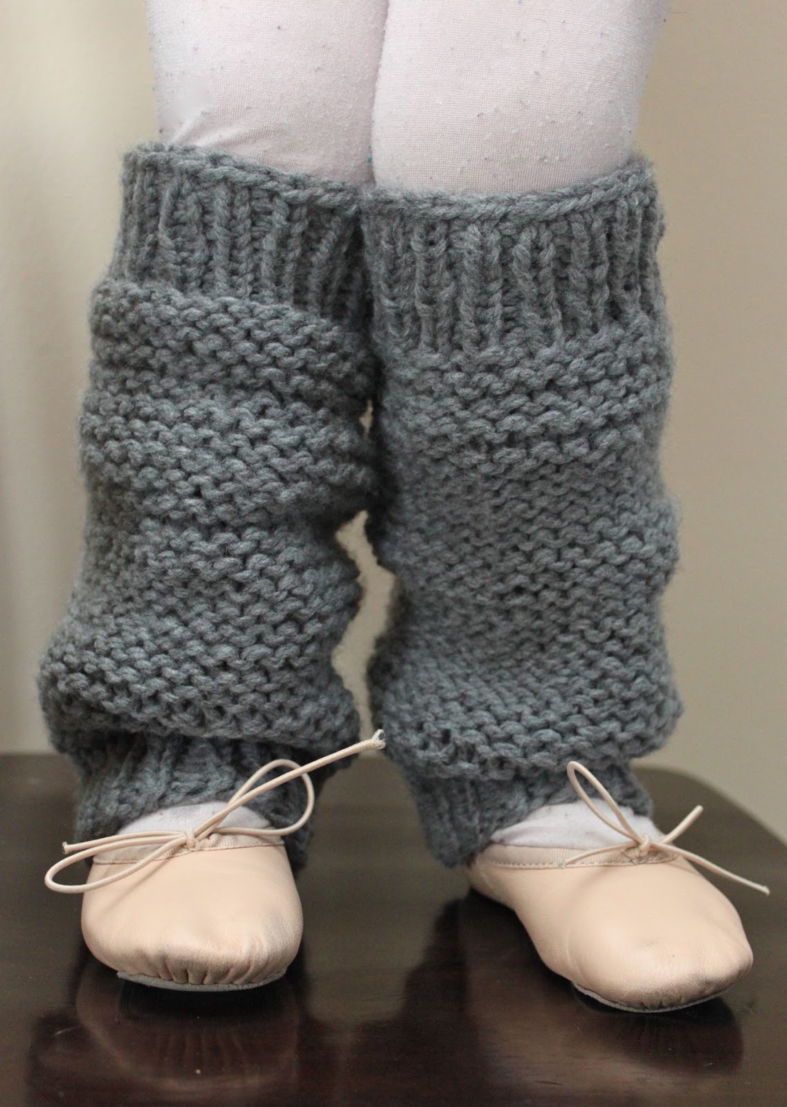 Knitted Leg Warmers little girlsu0027 knit legwarmers {a pattern} MEMSXAB