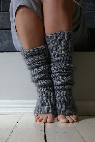 Knitted Leg Warmers ravelry: super-easy leg warmers pattern by joelle hoverson -- ahh these  look so warm RGTPYVG