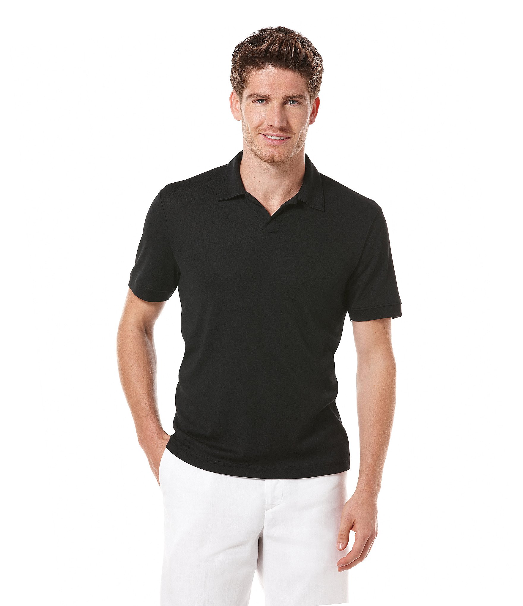 Get the trendy look by sporting men’s polo shirt
