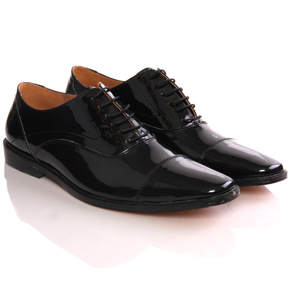Go different style with office shoes