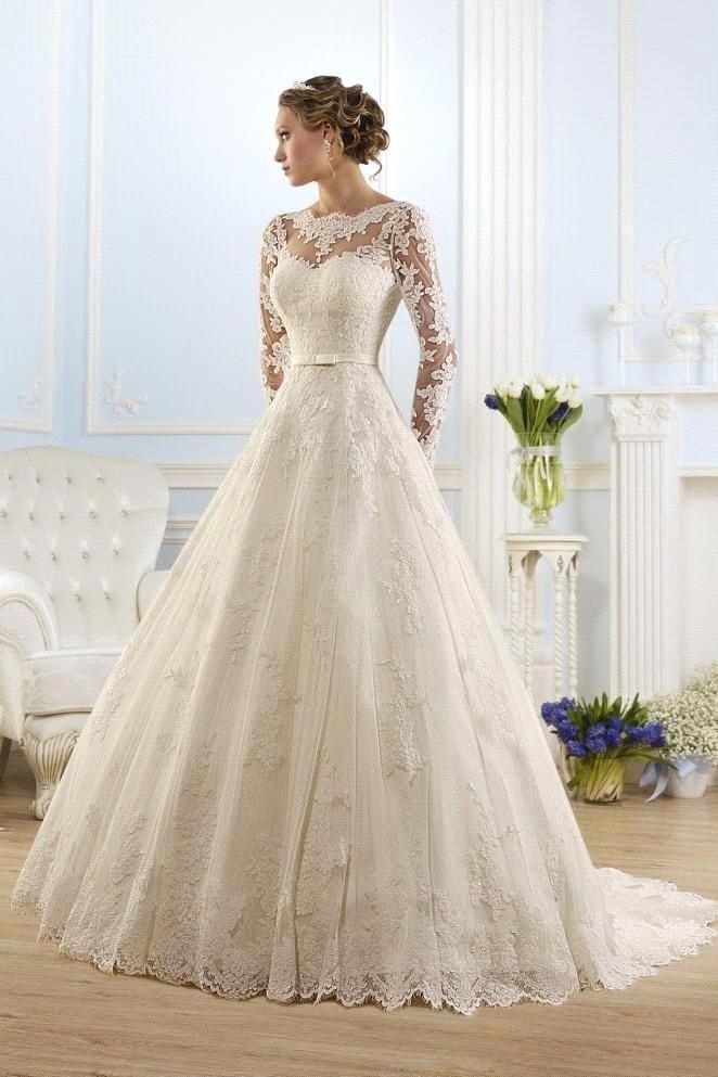 Exuding grace and elegance through wedding dresses with sleeves
