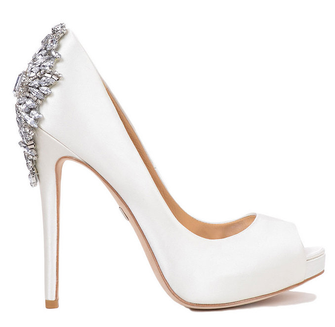 Delicate and beautiful white wedding shoes