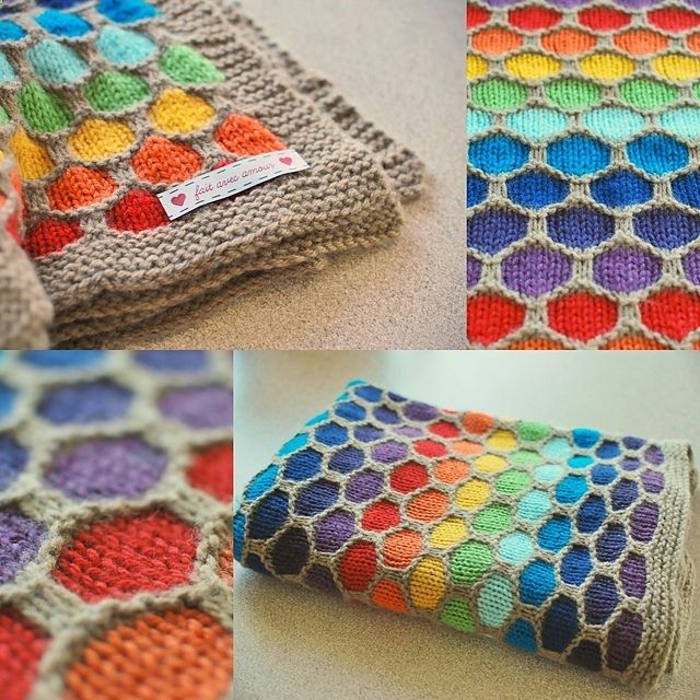 Wonderful DIY Crochet Baby Blanket and Hat Set
