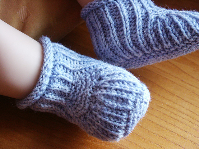 30 Free Patterns for Knitted Baby Booties | Guide Patterns