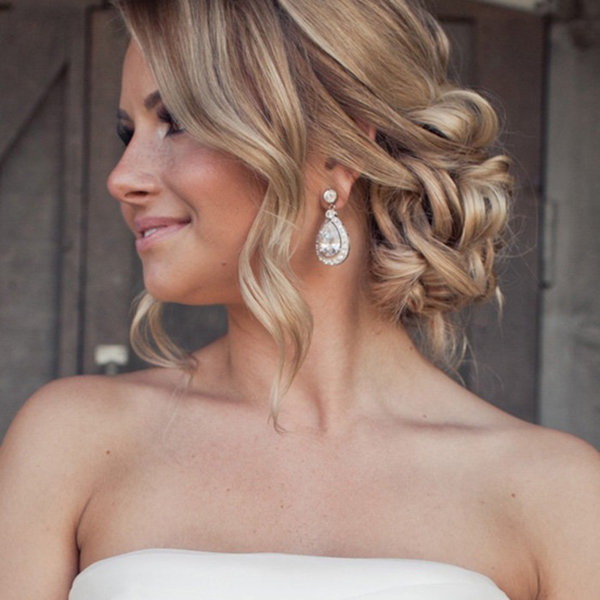 New Twists on Popular Wedding Hairstyles | BridalGuide