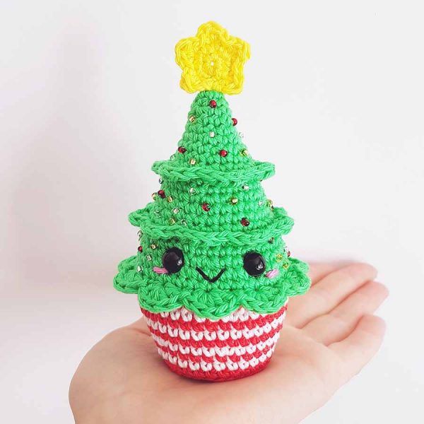 Christmas Crochet Patterns You Need To Start Making Today! - Heart