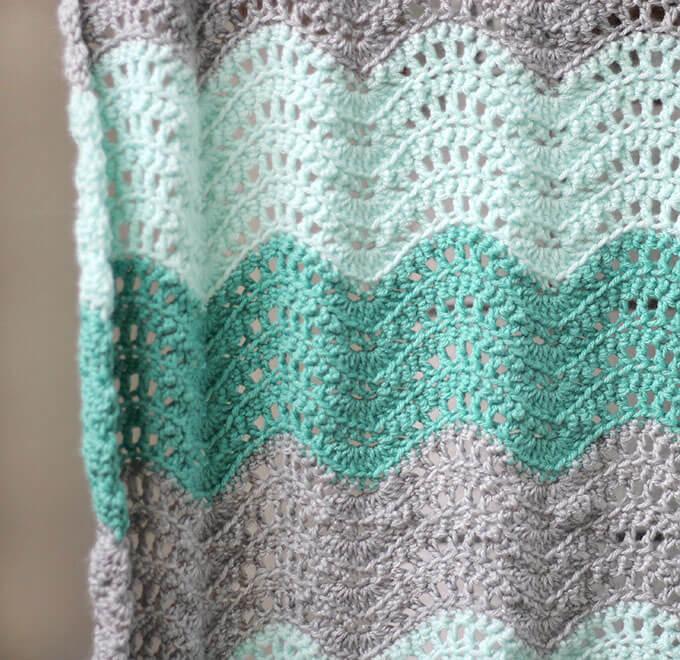 Crochet Feather and Fan Baby Blanket - Free Pattern - Persia Lou