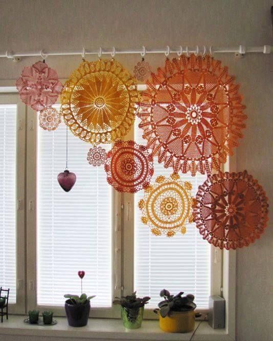 This kind of thing would make great privacy curtains! | Crochetaway