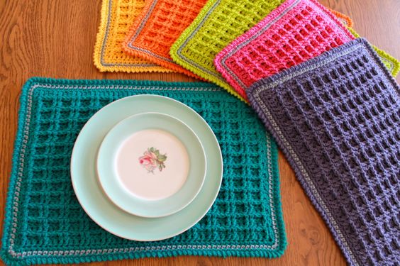 Dress Up Your Table with These Stylish Crochet Placemats