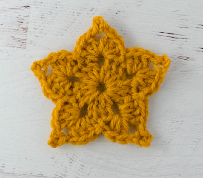 Easy Crochet Star Pattern - Crochet 365 Knit Too
