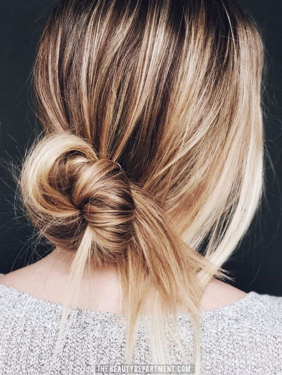 20 Super Easy Updos for Beginners - theFashionSpot
