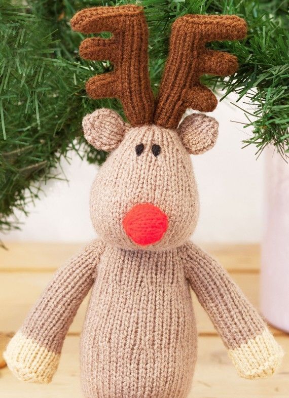 Knit} {Christmas} Free Christmas knitting pattern for a knitted