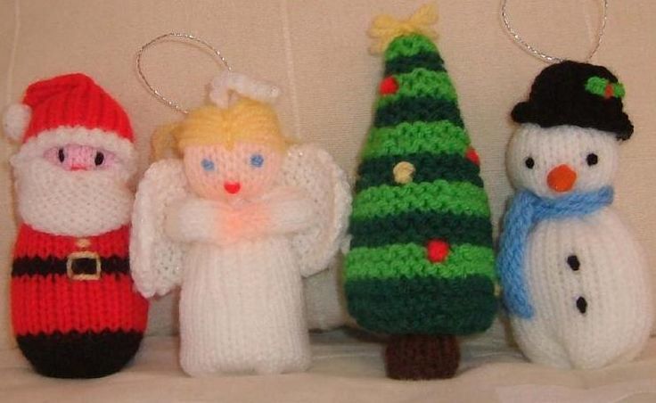 Some delightful free Christmas knitting
  patterns