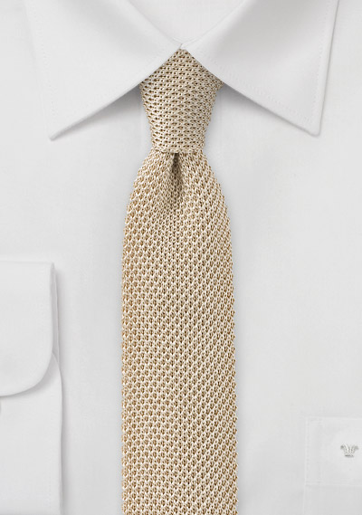 Elegant Looks with Knit Ties