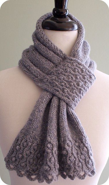 10+ Keyhole Scarves and Shawl Knitting Patterns | Knitting