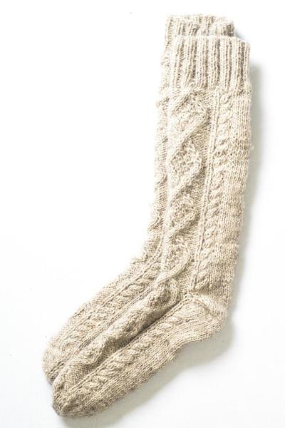 Simple knitted socks to keep the feet
  warm and cozy!