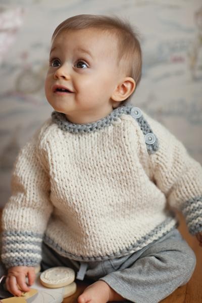 Easy-On Pullovers for Babies and Children Knitting Patterns - In the