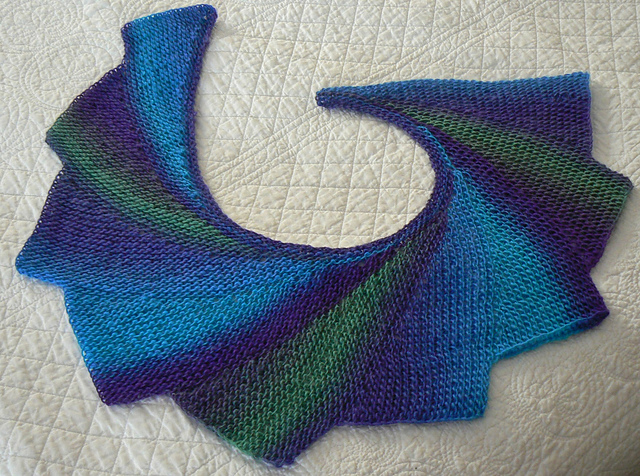 Ravelry: Wingspan for Loom Knitters pattern by Renee Van Hoy