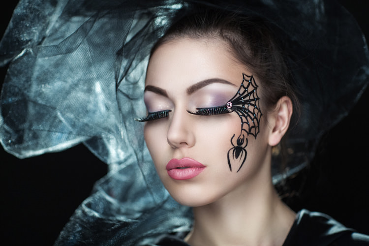 Halloween Makeup Ideas - How to do a Sexy Yet Scary Look