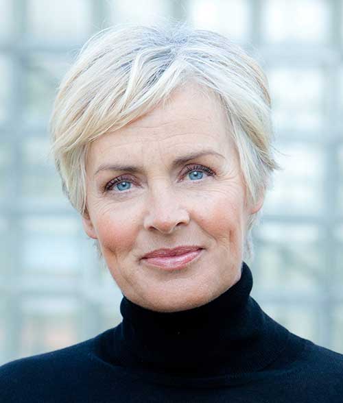2017's Best Short Haircuts for Older Women
