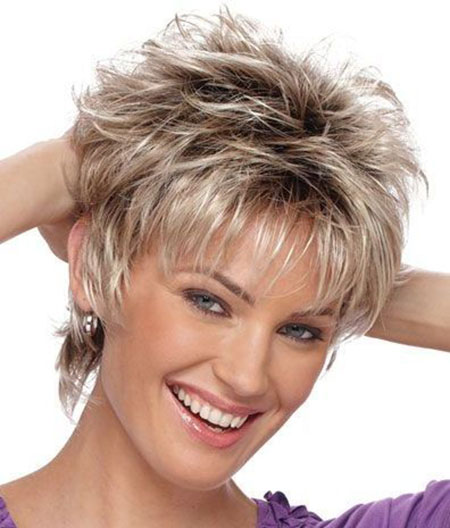20 Short Haircuts for Women Over 50