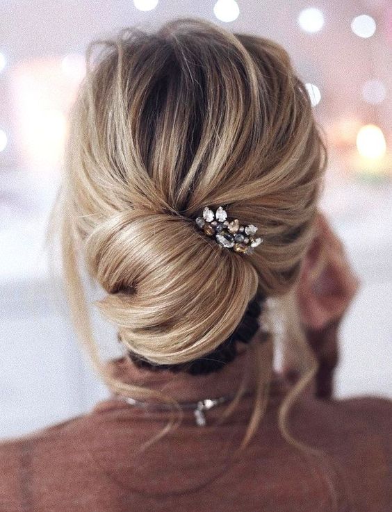 25 Chic Bridesmaids' Hairstyles For Medium Length Hair - Weddingomania