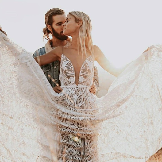 Romantic Bohemian Wedding Dresses for Living Your Gypsy Dream