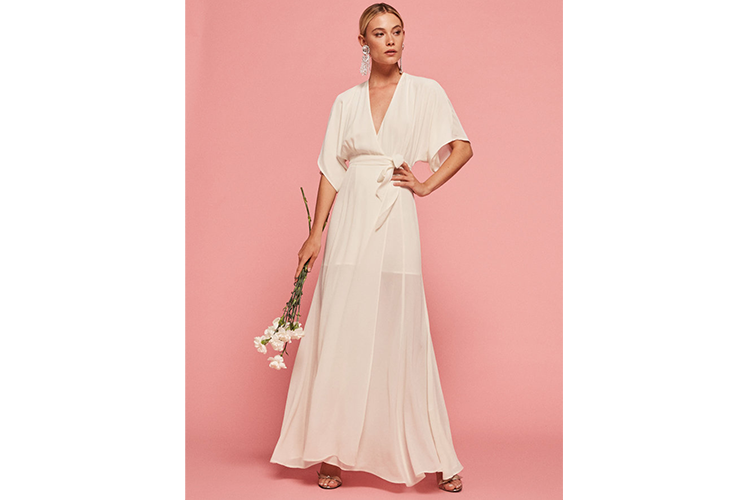 The Most Beautiful Wedding Dresses for Over 50 Brid